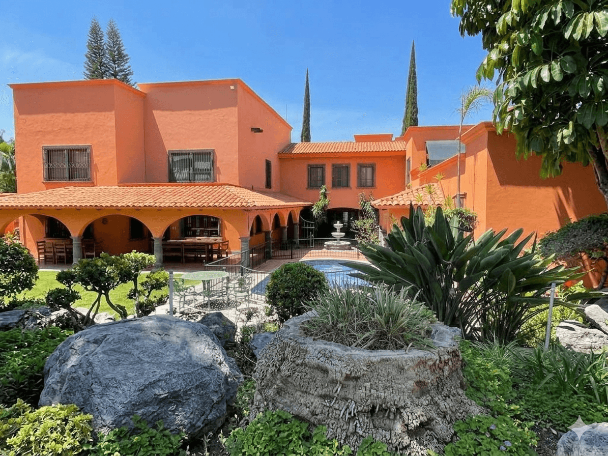 Residencia Estilo Mexicano en Villas del Mesón, Juriquilla